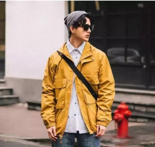 男士三十多岁适合穿什么外套「三十多岁的男人夏天穿什么衣服好看」(图2) 男士三十多岁适合穿什么外套「三十多岁的男人夏天穿什么衣服好看」(图2)