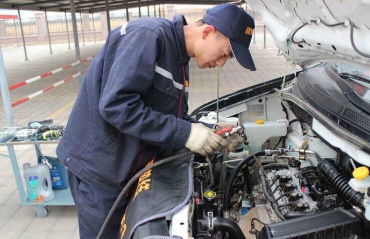 汽车17000公里保养项目「车15000公里保养都有哪些项目」