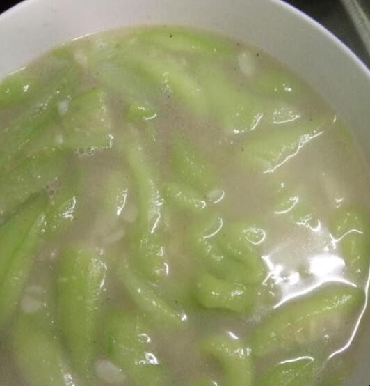丝瓜汤怎么做法好吃「丝瓜汤怎么做好吃?」(图5)