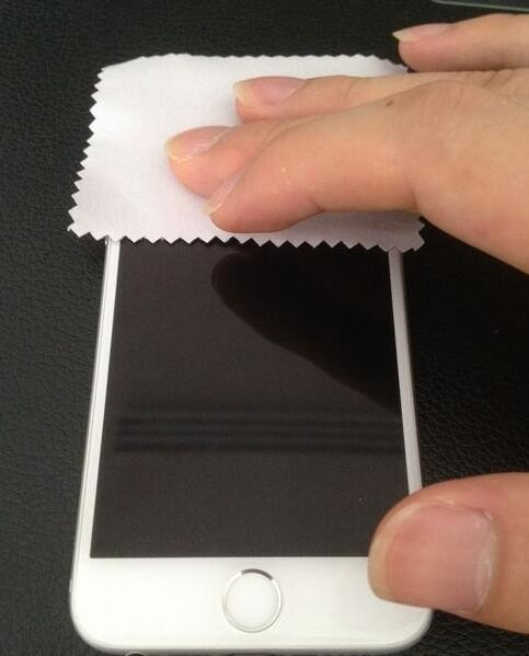 苹果手机贴膜怎么贴钢化膜教程图 苹果手机如何贴钢化膜