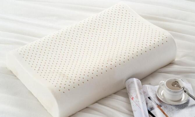 乳胶枕头到底好不好 乳胶枕头的好处和坏处,原来是这样