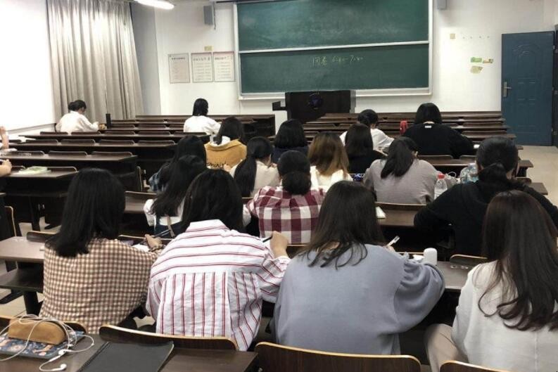 大学补考好过嘛 大学里的补考好过吗