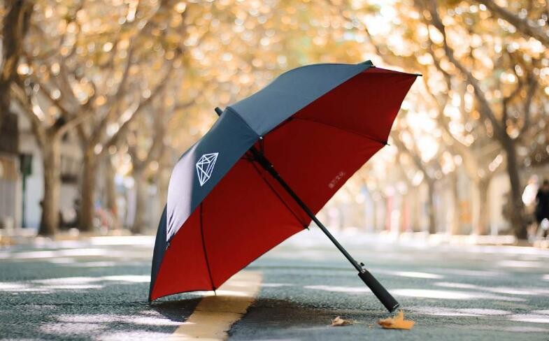 防晒伞哪种颜色最防晒 什么色的雨伞最防晒