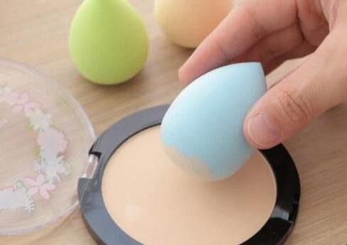 怎么清理化妆蛋小妙招 怎么清理化妆蛋的污渍(图1)
