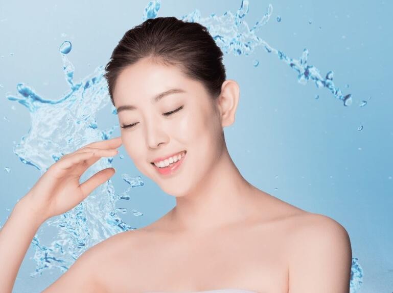 去脸上斑用什么管用 怎么去脸上的斑最有效(图1) 去脸上斑用什么管用 怎么去脸上的斑最有效(图1)