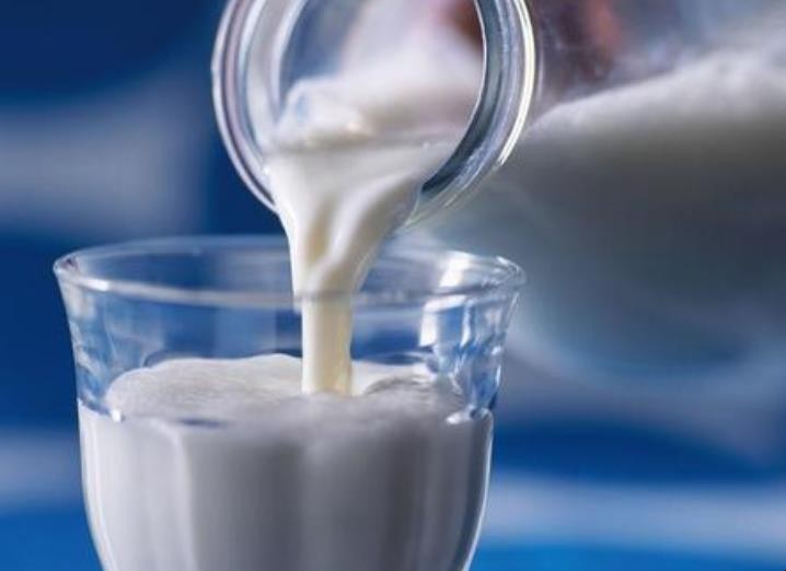 牛奶不宜放在什么地方保存 牛奶怎样保存最好(图1)