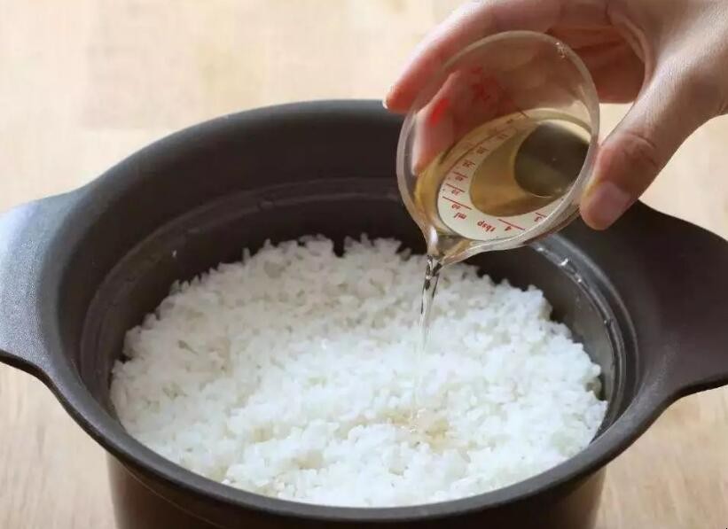 夹生米饭如何拯救 米饭夹生怎么解决