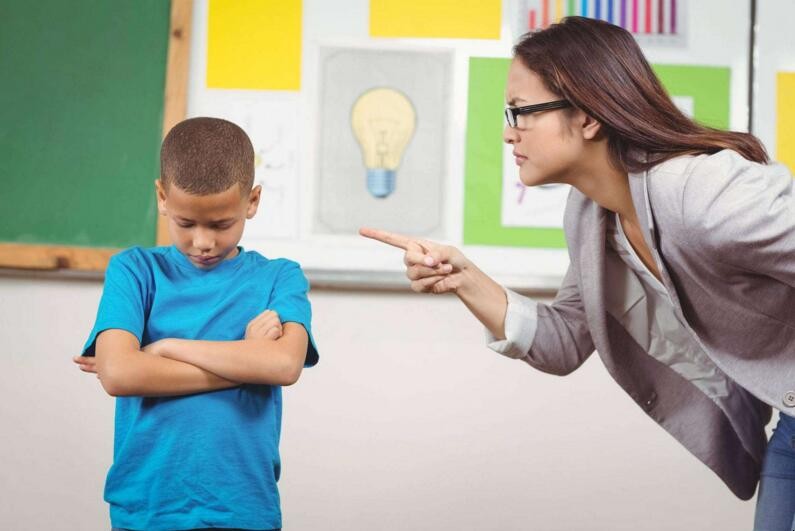 班里调皮捣蛋的学生如何教育 小学生调皮捣蛋怎么教育