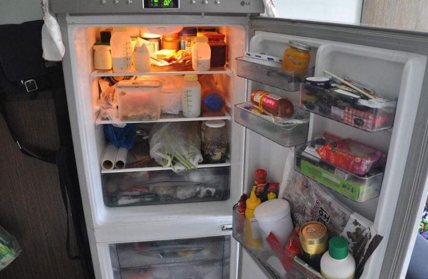 冰柜可不可以倒立 冰箱可以倒立吗为什么会响