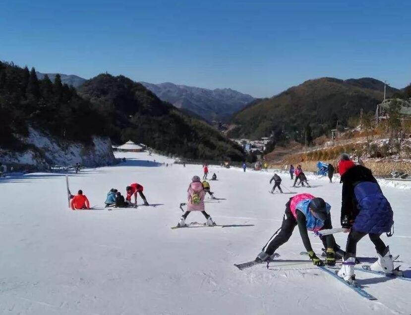 绿水尖滑雪场游玩攻略 绿水尖滑雪场门票