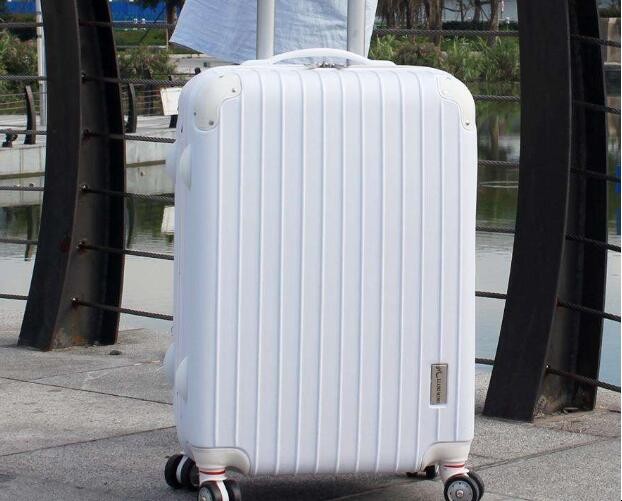 飞机行李托运能带多大的行李箱 坐飞机多大行李箱可以托运(图1)