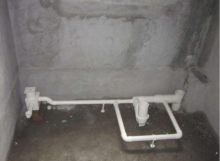 卫生间下水管怎么改造 装修落水管如何改造(图1)