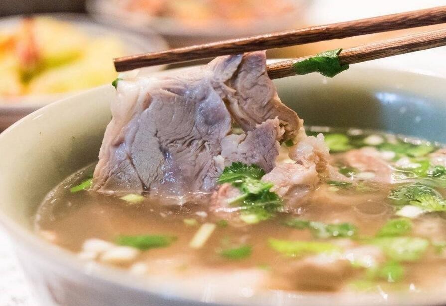 广东羊肉汤做法教程 羊肉汤的做法广东(图1)