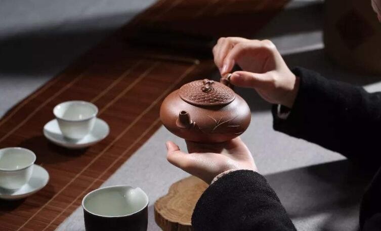 紫沙壶泡茶有什么好处和坏处 紫沙壶泡茶有什么好处吗