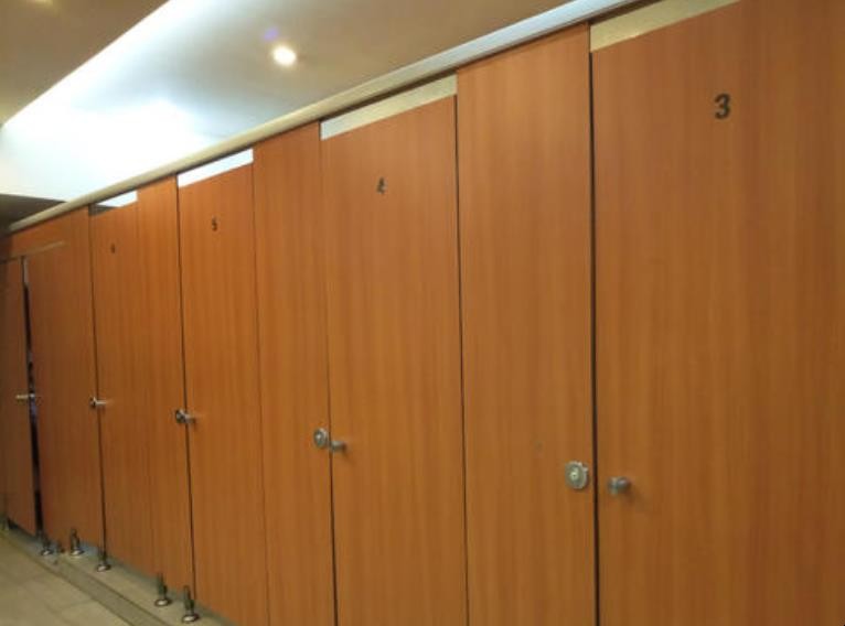 公共厕所门尺寸